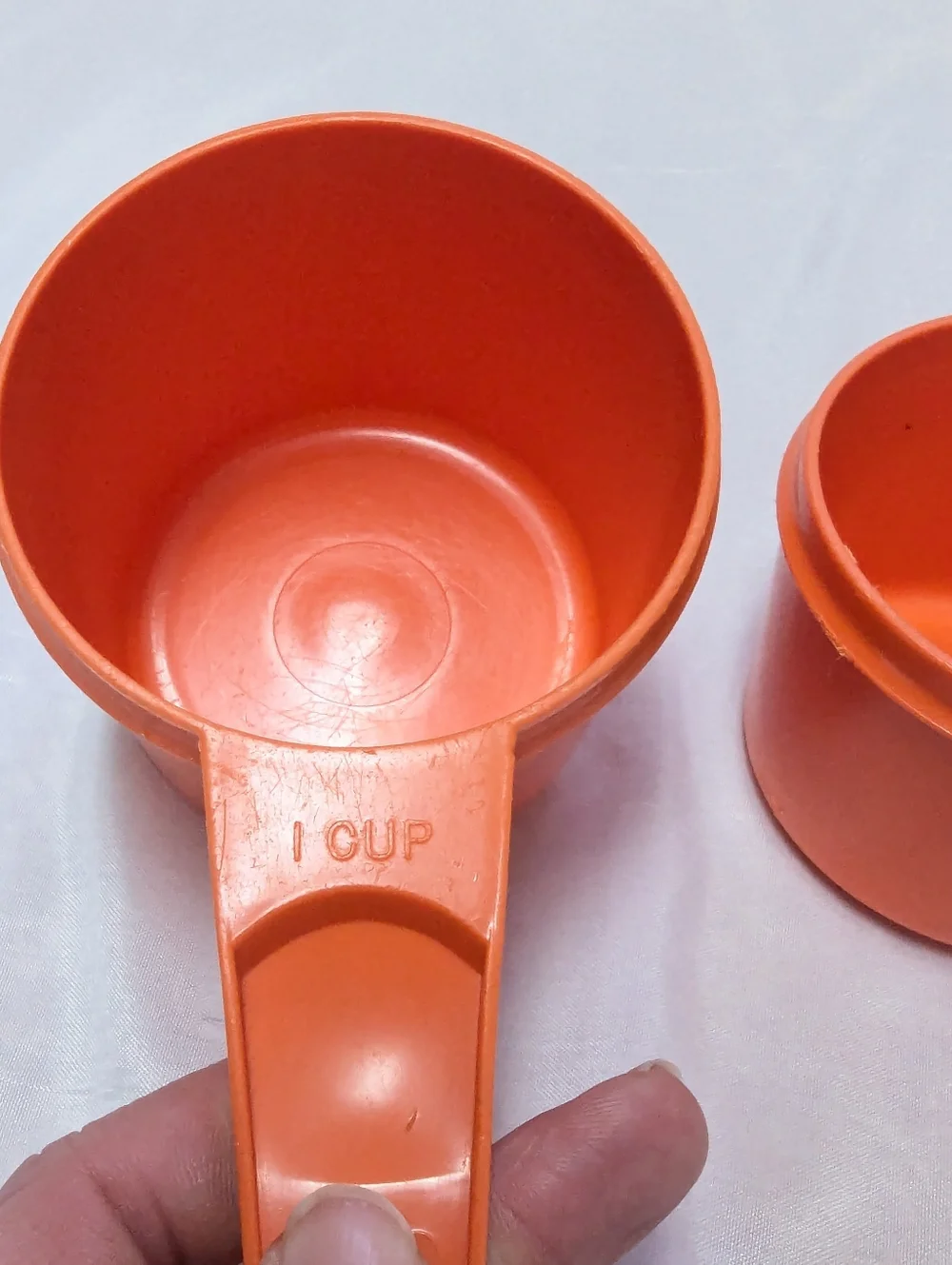 Vintage Retro Tupperware Orange Measuring Cups Set Of 4 INCOMPLETE
